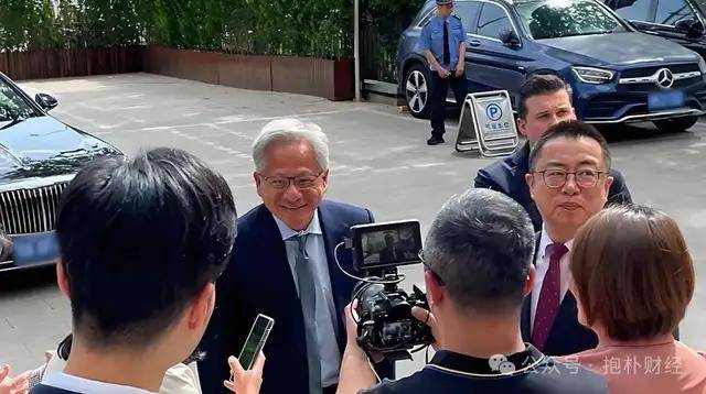 蓝莓外汇开户贵州达飞箱包有限公司：日产2000个箱包畅销海内外
